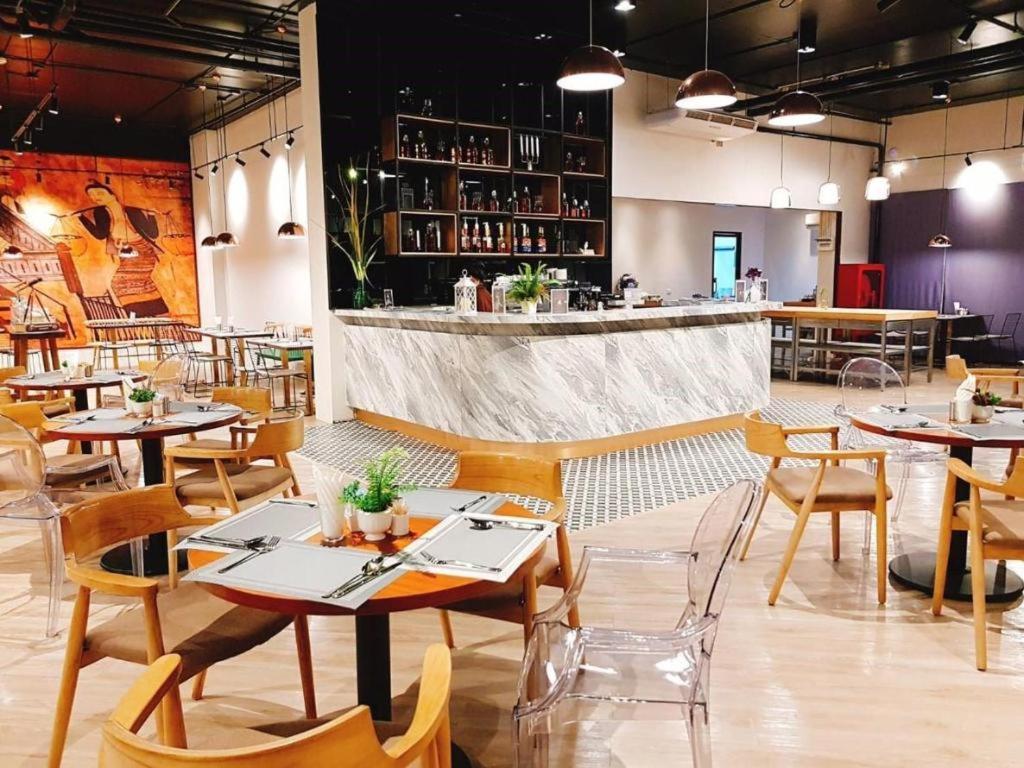 Surestay By Best Western Iconic Suvarnabhumi Bang Bo Zewnętrze zdjęcie