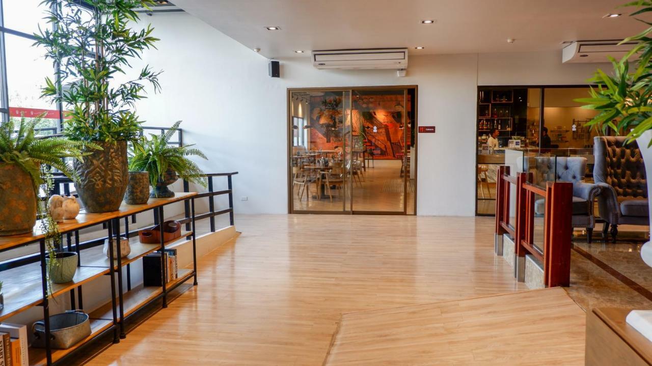 Surestay By Best Western Iconic Suvarnabhumi Bang Bo Zewnętrze zdjęcie